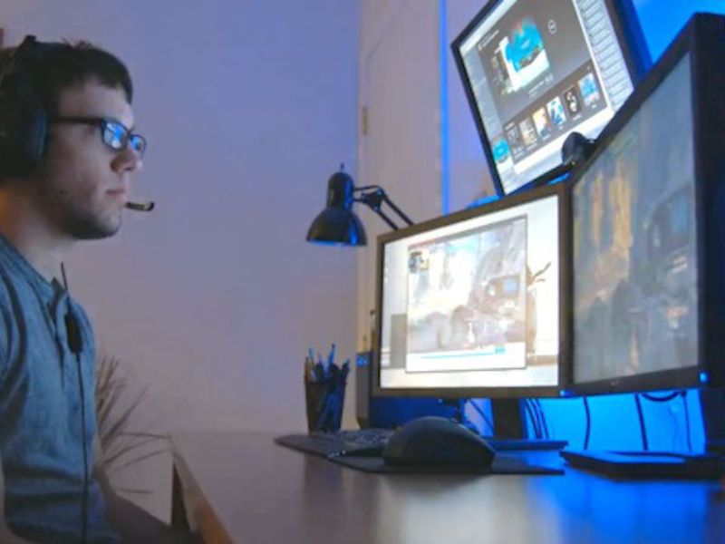 Trang thiết bị cần thiết cho một streamer bán chuyên